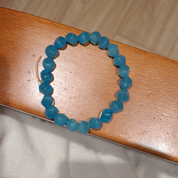 Blue Stone Bracelet - Picture 2 of 3